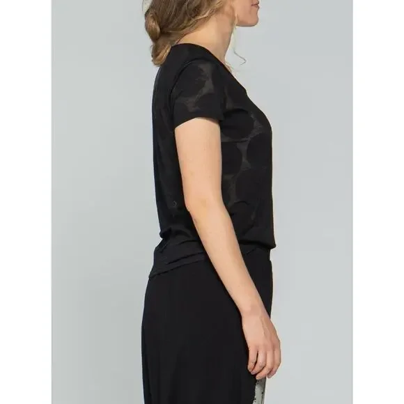 Luukaa Women's Black V-neck T-Shirt Size 6 Polka Dot Lightweight NWT - Picture 3 of 3